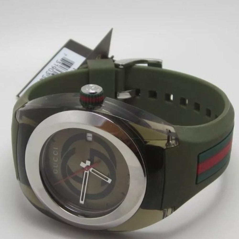 Men’s Gucci watch